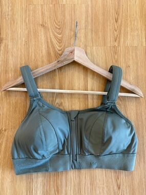 High-Support Olive Green Front-Zip Sports Bra